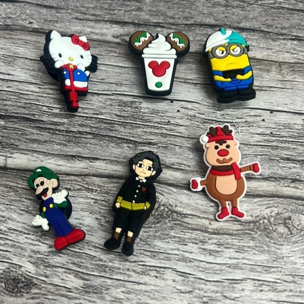6 Random Shoe Charm Crocs